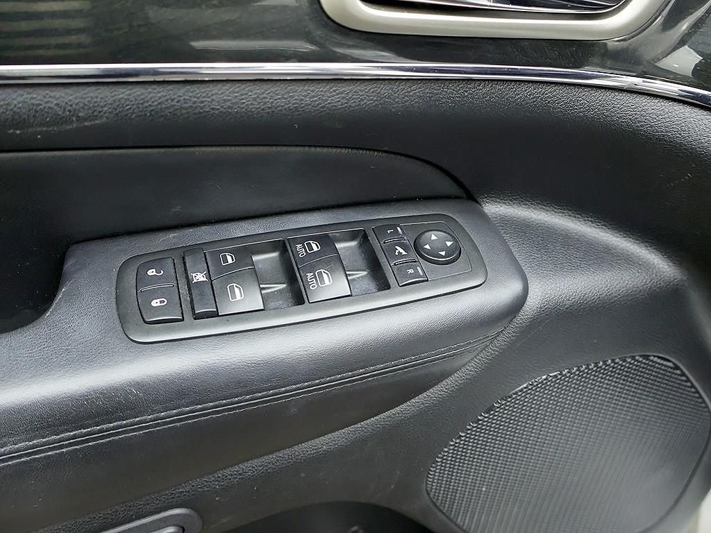 [지프] 그랜드 체로키 3.0 디젤 오버랜드 WK2 - 이미지 8