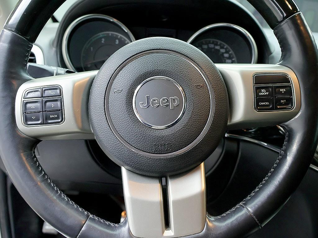 [지프] 그랜드 체로키 3.0 디젤 오버랜드 WK2 - 이미지 10