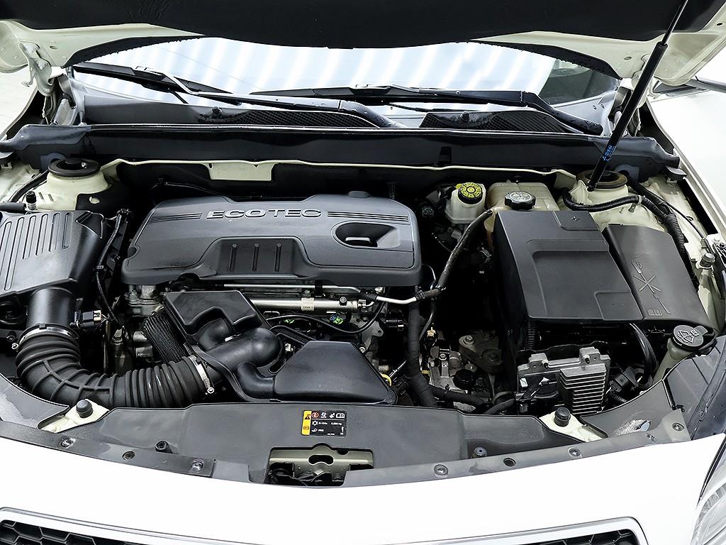 [쉐보레] 말리부 2.0 LTZ 디럭스 블랙휠 - 이미지 8