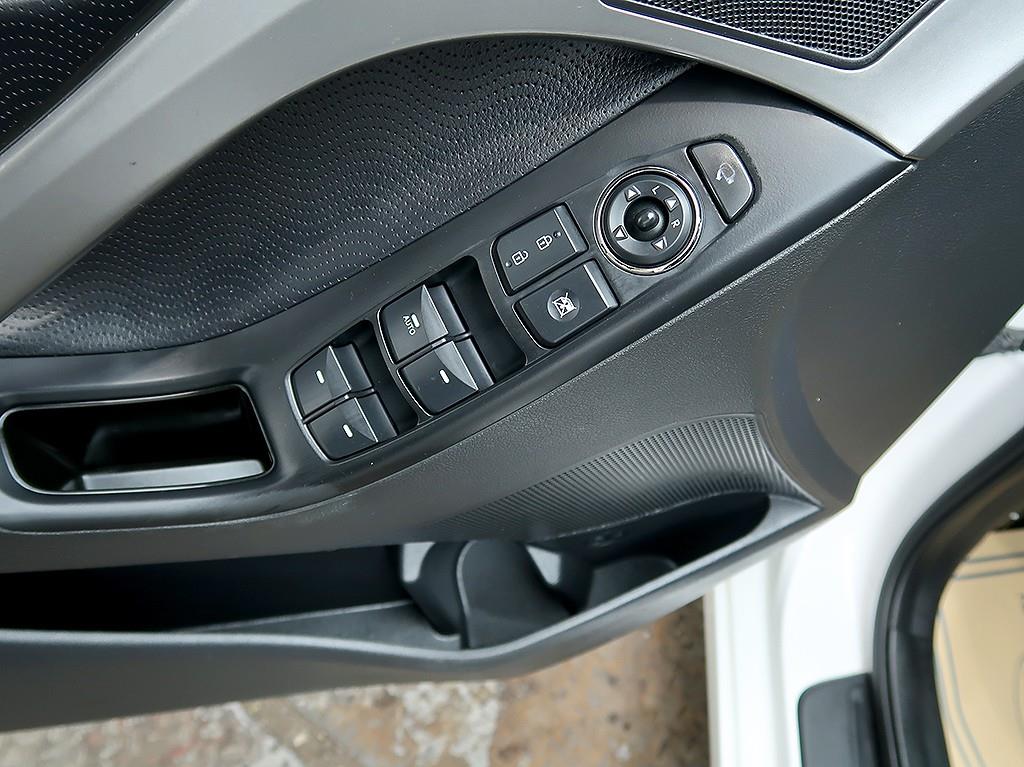 [현대] 아반떼 MD M16 GDI 럭셔리 - 이미지 13