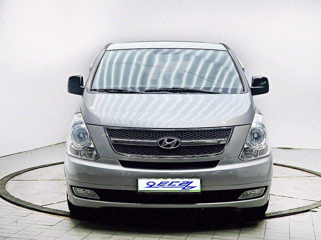 [현대] 그랜드 스타렉스 12인승 왜건 CVX 럭셔리