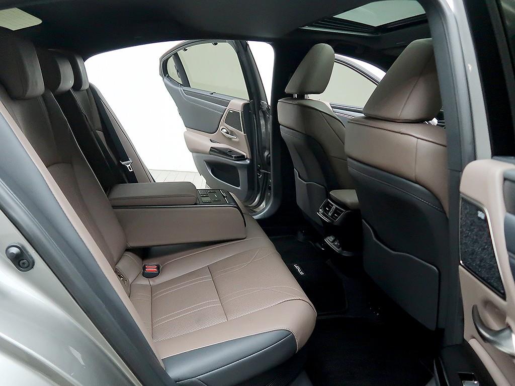 [렉서스] ES300h 7세대 이그제큐티브 - 이미지 12