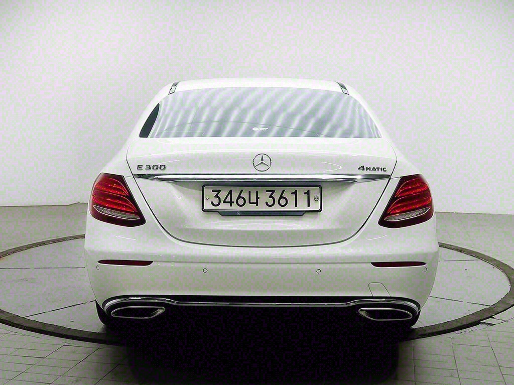 [벤츠] E-클래스 W213 E300 4MATIC 아방가르드 - 이미지 3