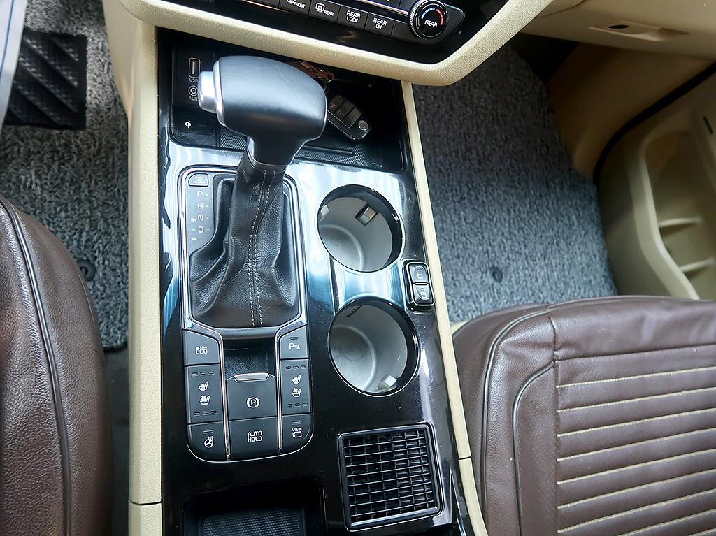 [기아] 더 뉴 카니발 가솔린 9인승 하이리무진 노블레스 스페셜 - 이미지 10