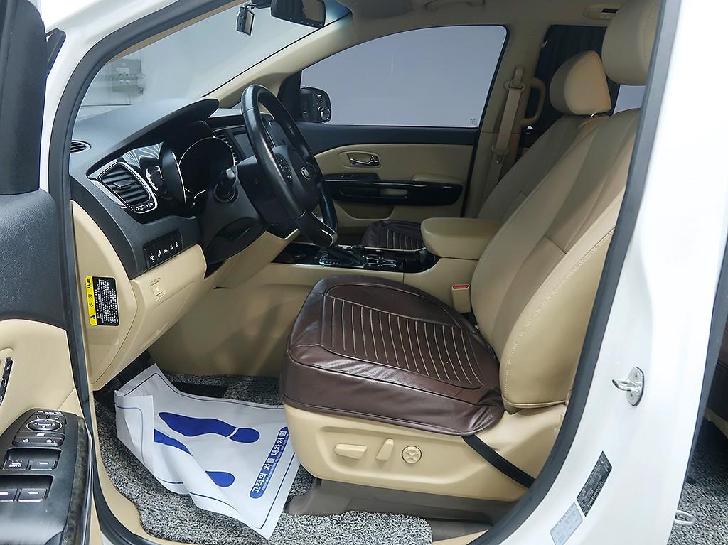 [기아] 더 뉴 카니발 가솔린 9인승 하이리무진 노블레스 스페셜 - 이미지 11