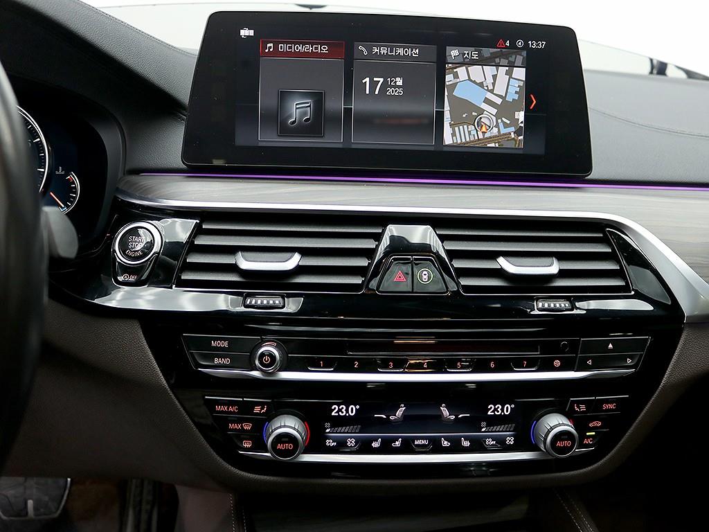 [BMW] 5시리즈 (G30) 530i M 스포츠 플러스 - 이미지 9