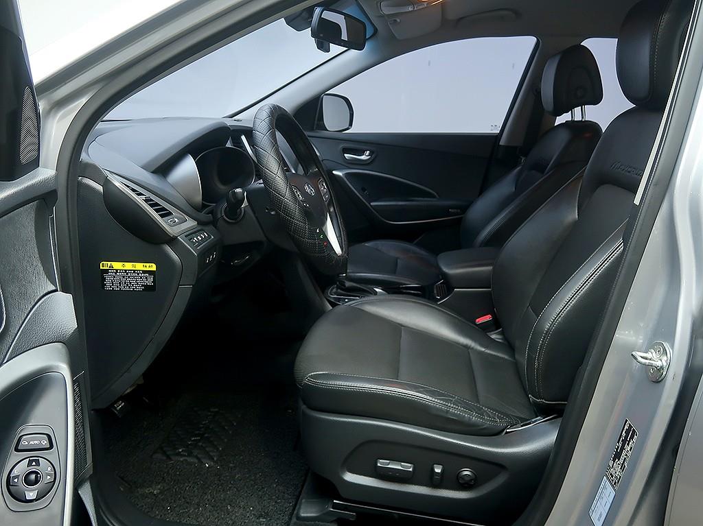 [현대] 더뉴맥스크루즈 E-VGT R2.2 4WD 익스클루시브       (6인승) - 이미지 11