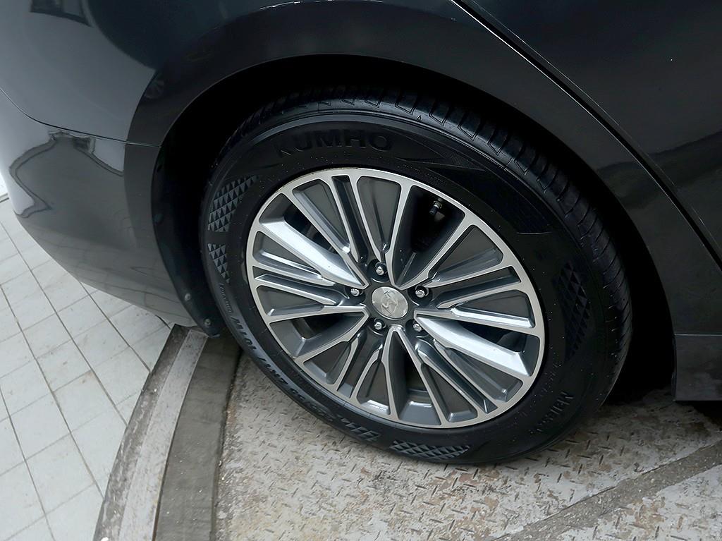 [현대] 그랜저 IG 하이브리드 익스클루시브 스페셜 - 이미지 8