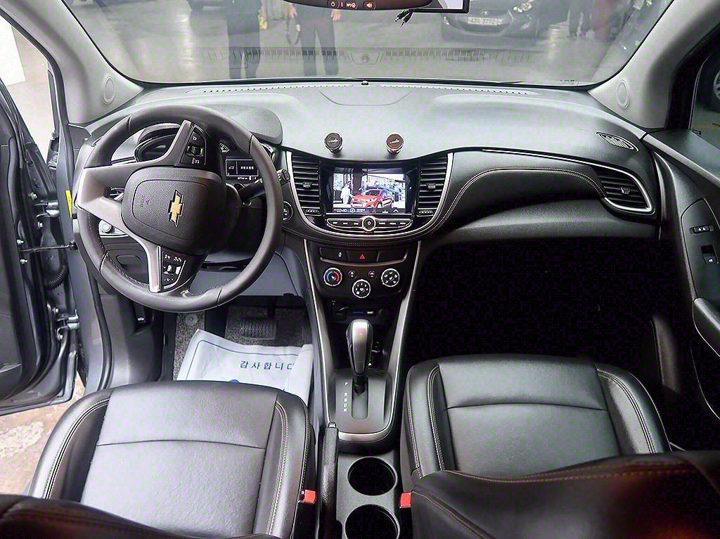 [쉐보레] 더뉴트랙스 가솔린 1.4 LT 코어 - 이미지 5