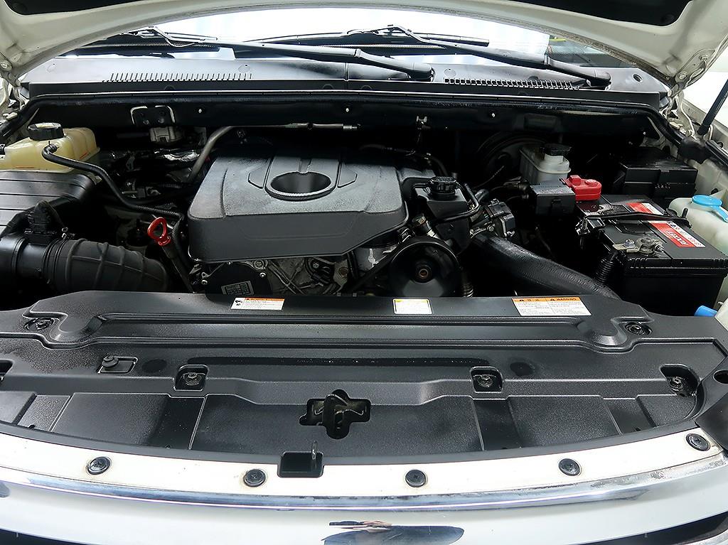 [KG모빌리티(쌍용) ] 코란도투리스모 4WD 아웃도어 에디션 - 이미지 7