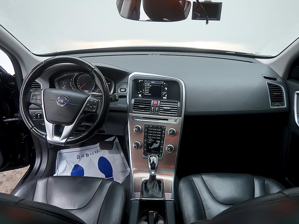 [볼보] XC60 D3 - 이미지 5