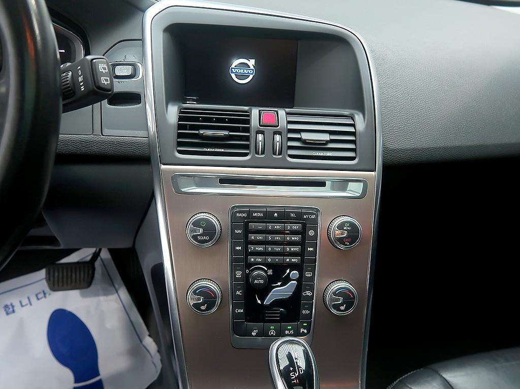 [볼보] XC60 D3 - 이미지 9