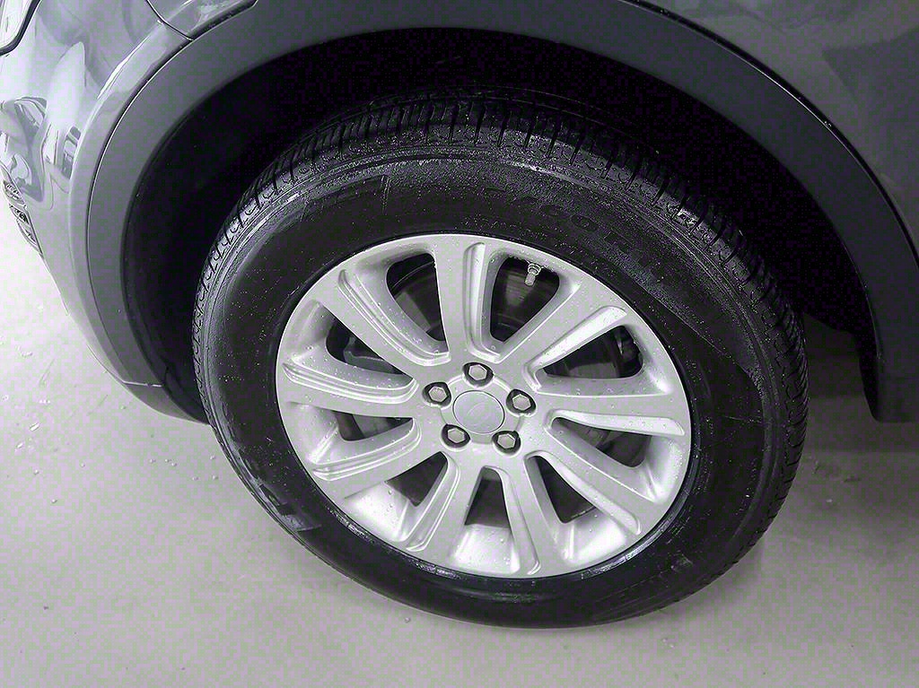 [랜드로버] 디스커버리 스포츠 2.0 TD4 HSE 럭셔리 - 이미지 8