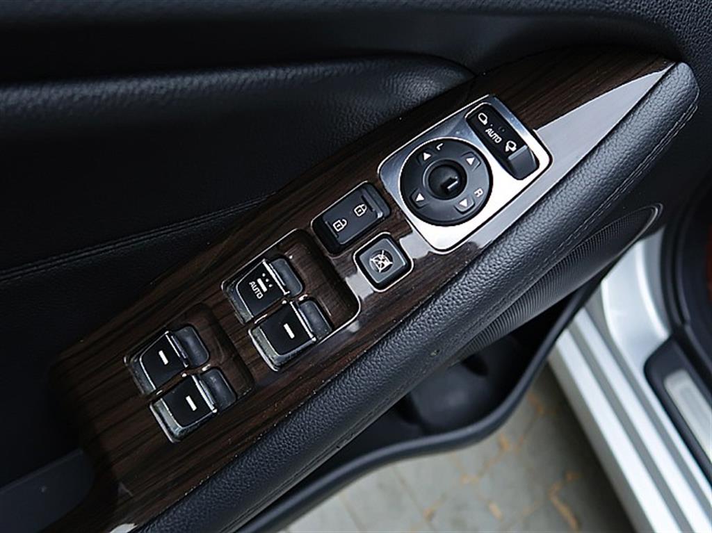 [기아] 더 뉴 K7 LPI 3.0 럭셔리 - 이미지 16