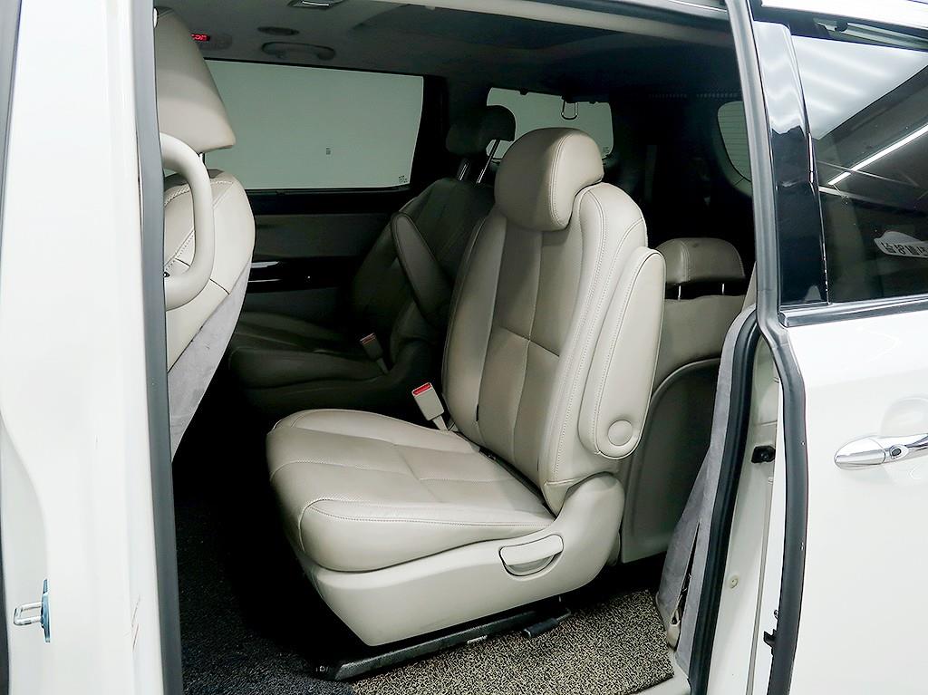 [기아] 올 뉴 카니발 디젤 9인승 노블레스 - 이미지 12