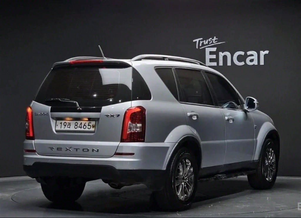 [KG모빌리티(쌍용) ] 렉스턴W 2.0 4WD 어드벤처 60th 에디션 - 이미지 2