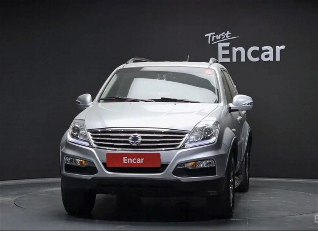 [KG모빌리티(쌍용) ] 렉스턴W 2.0 4WD 어드벤처 60th 에디션 - 이미지 3