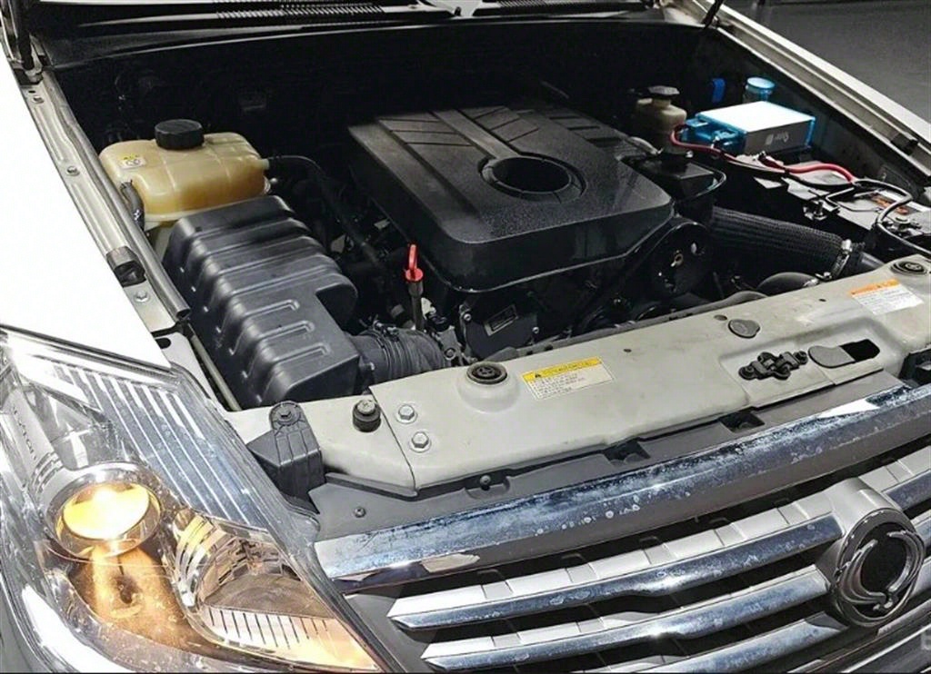 [KG모빌리티(쌍용) ] 렉스턴W 2.0 4WD 어드벤처 60th 에디션 - 이미지 6