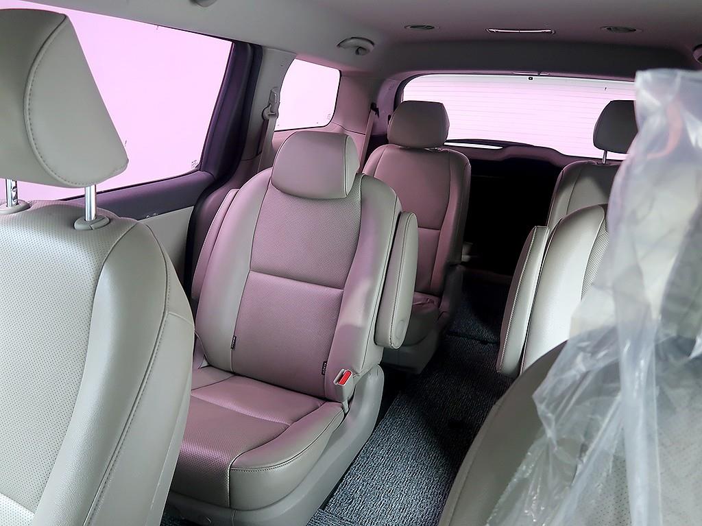 [기아] 올 뉴 카니발 디젤 9인승 럭셔리 - 이미지 13