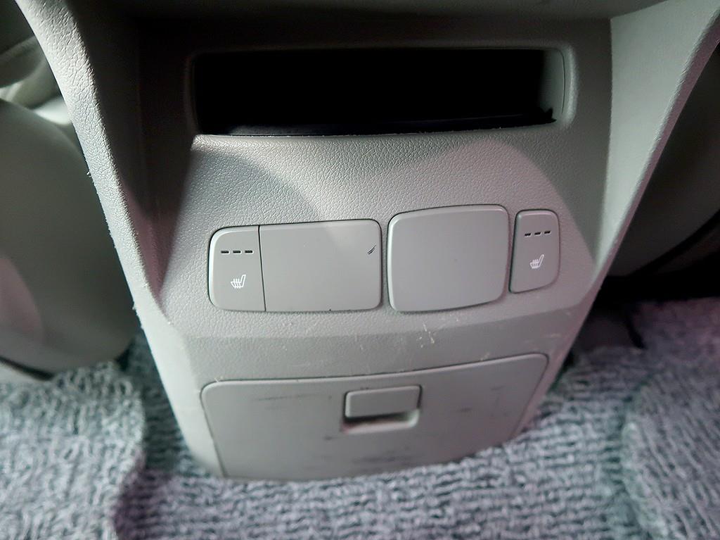 [기아] 올 뉴 카니발 디젤 9인승 럭셔리 - 이미지 18