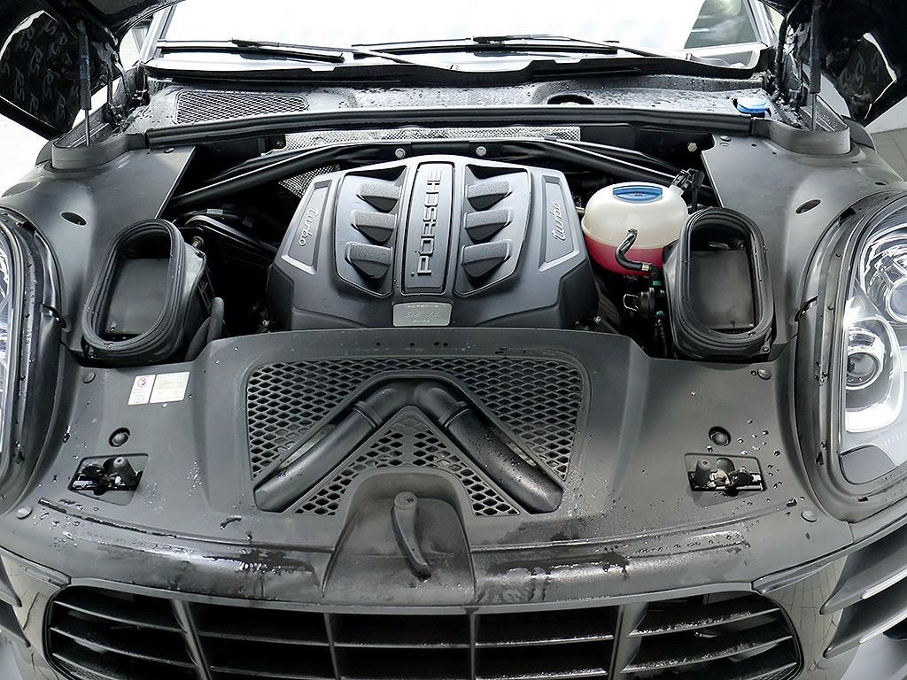 [포르쉐] 마칸 가솔린 3.6 터보 - 이미지 7