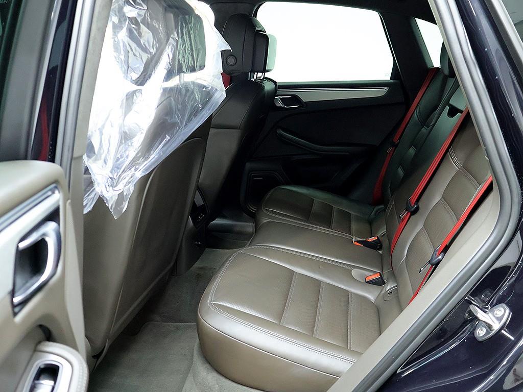 [포르쉐] 마칸 가솔린 3.6 터보 - 이미지 12