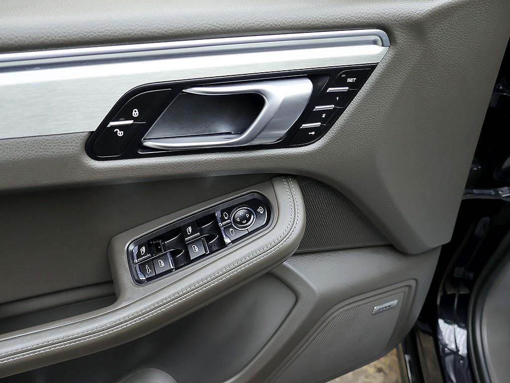 [포르쉐] 마칸 가솔린 3.6 터보 - 이미지 14