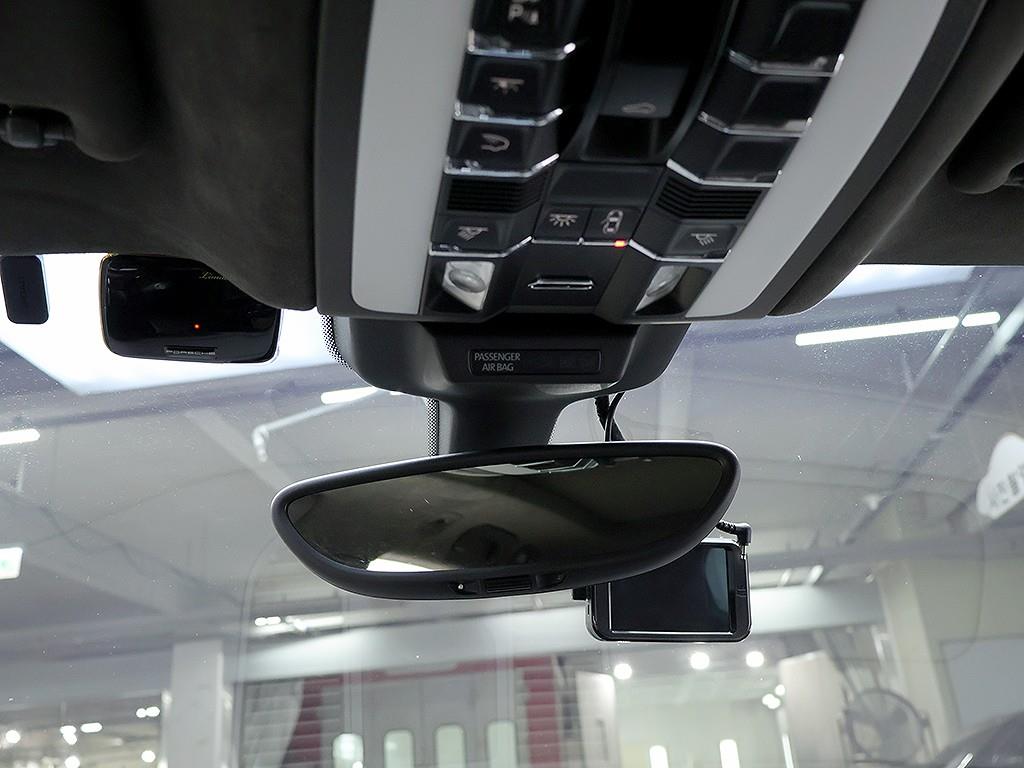 [포르쉐] 마칸 가솔린 3.6 터보 - 이미지 17