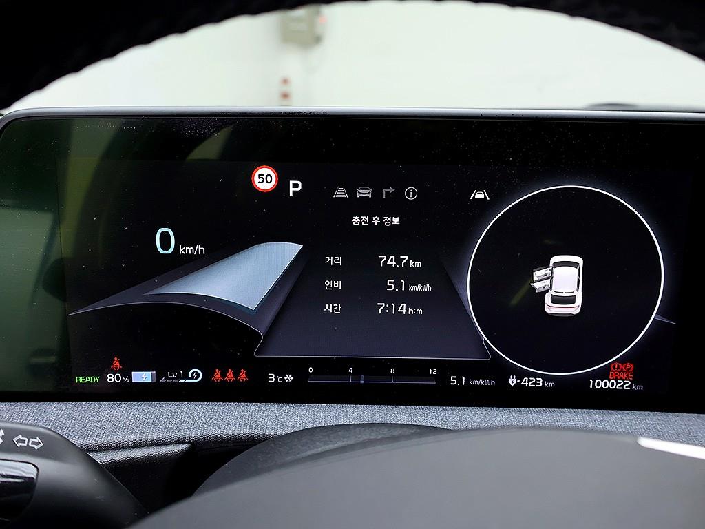 [기아] EV6 롱레인지 AWD 라이트 - 이미지 6