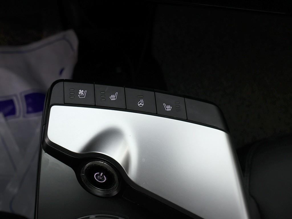 [기아] EV6 롱레인지 AWD 라이트 - 이미지 15