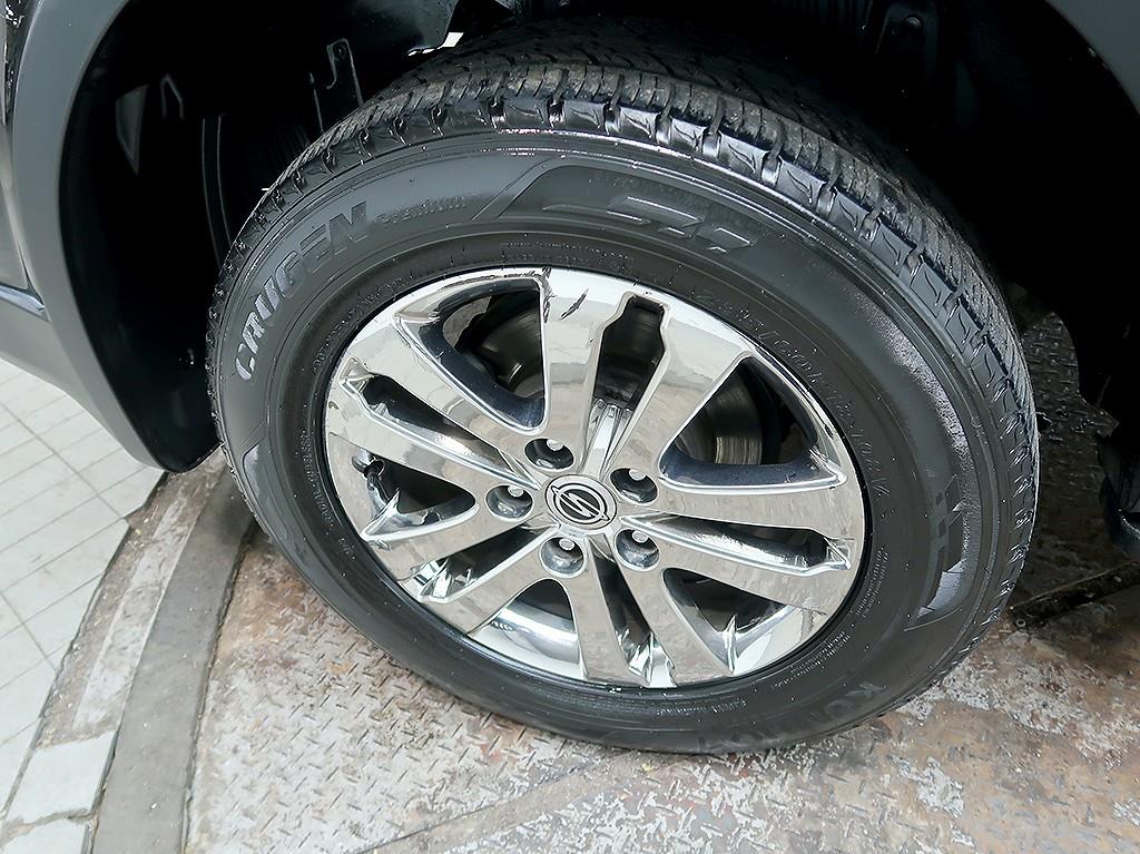 [KG모빌리티(쌍용) ] 렉스턴W 2.0  4WD 노블레스 - 이미지 8