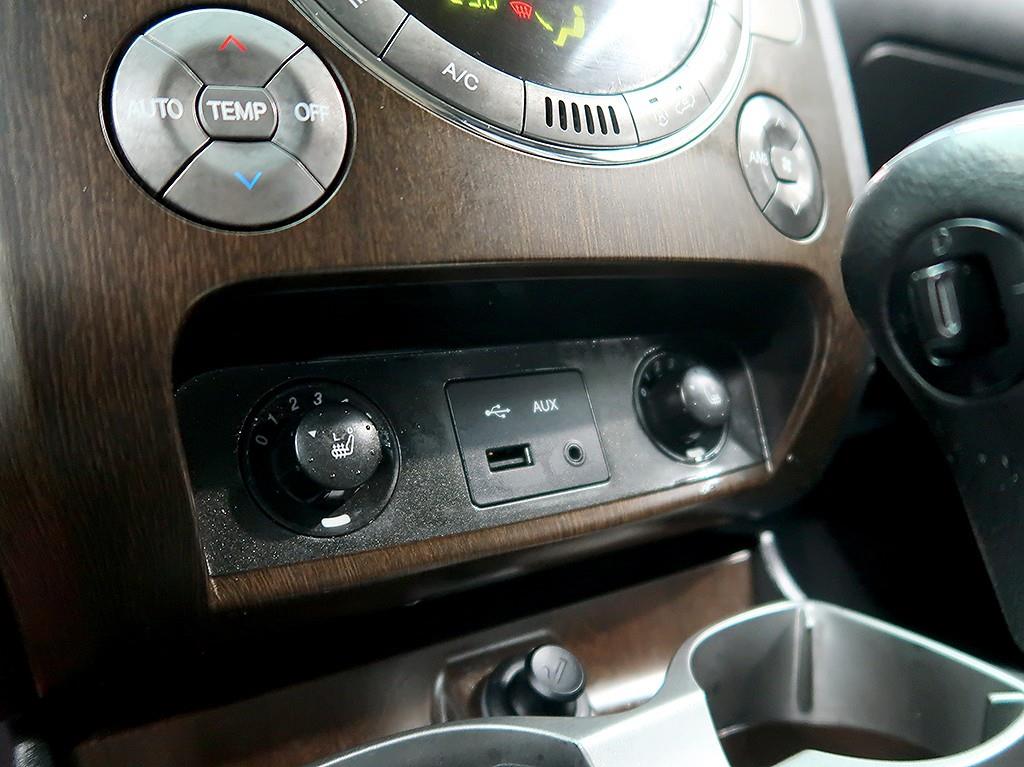 [KG모빌리티(쌍용) ] 렉스턴W 2.0  4WD 노블레스 - 이미지 18