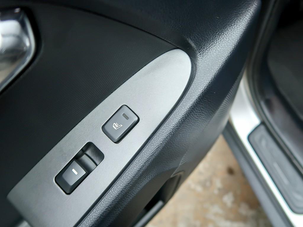 [기아] 스포티지 R 2WD TLX 최고급형       (5인승) - 이미지 18