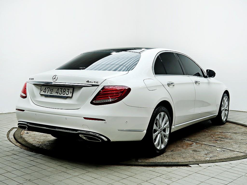 [벤츠] E-클래스 W213 E300 4MATIC 익스클루시브 - 이미지 4