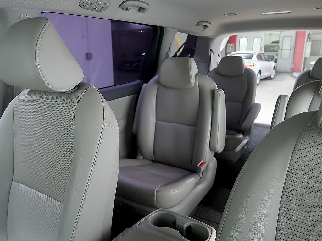 [기아] 올 뉴 카니발 디젤 9인승 럭셔리 - 이미지 12