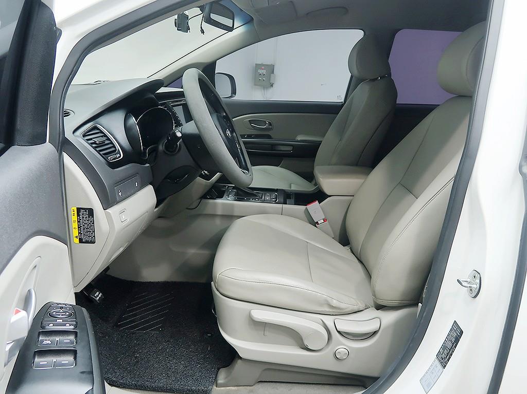 [기아] 올 뉴 카니발 디젤 9인승 럭셔리 - 이미지 11