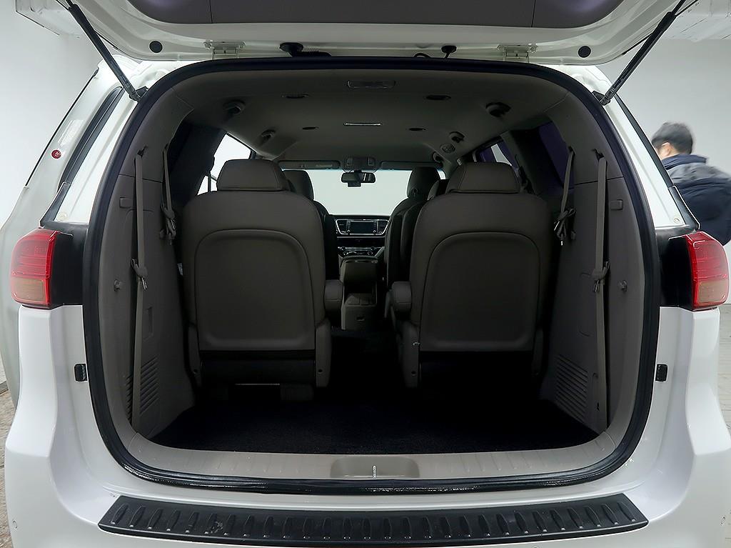 [기아] 올 뉴 카니발 디젤 9인승 럭셔리 - 이미지 14