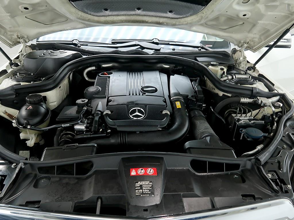 [벤츠] E-클래스 W212 E200 CGI 아방가르드 - 이미지 8