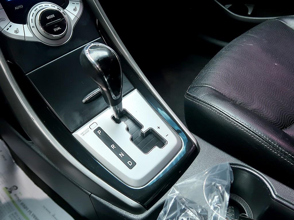 [현대] 아반떼 MD M16 GDI 프리미어 - 이미지 10