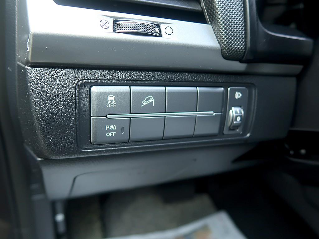 [KG모빌리티(쌍용) ] 렉스턴 스포츠 4WD 디젤 2.2 노블레스 - 이미지 13