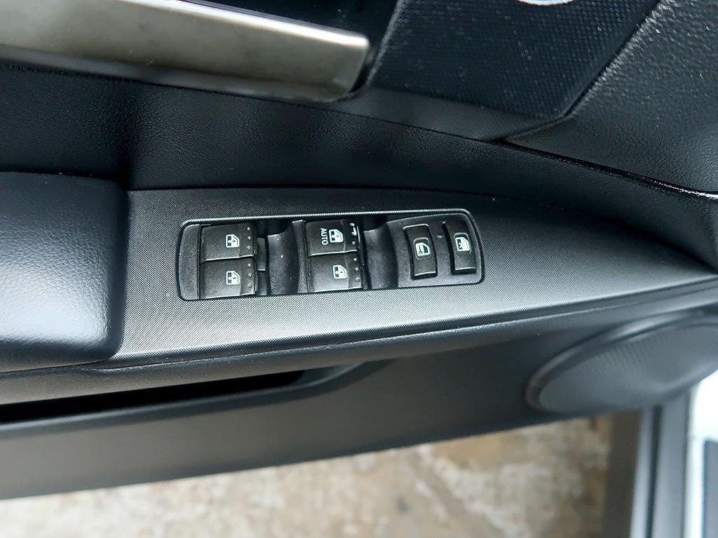 [KG모빌리티(쌍용) ] 코란도스포츠 디젤 4WD CX7 패션 - 이미지 13