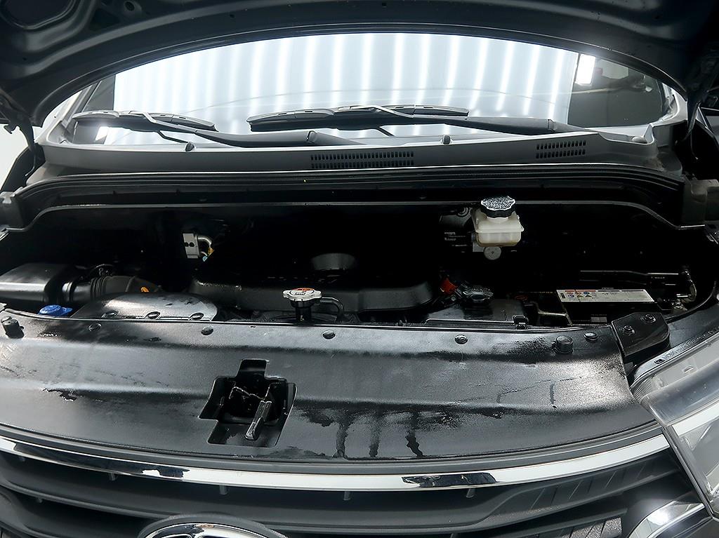 [현대] 더 뉴 그랜드 스타렉스 2WD 밴 5인승 스마트       (5인승) - 이미지 7