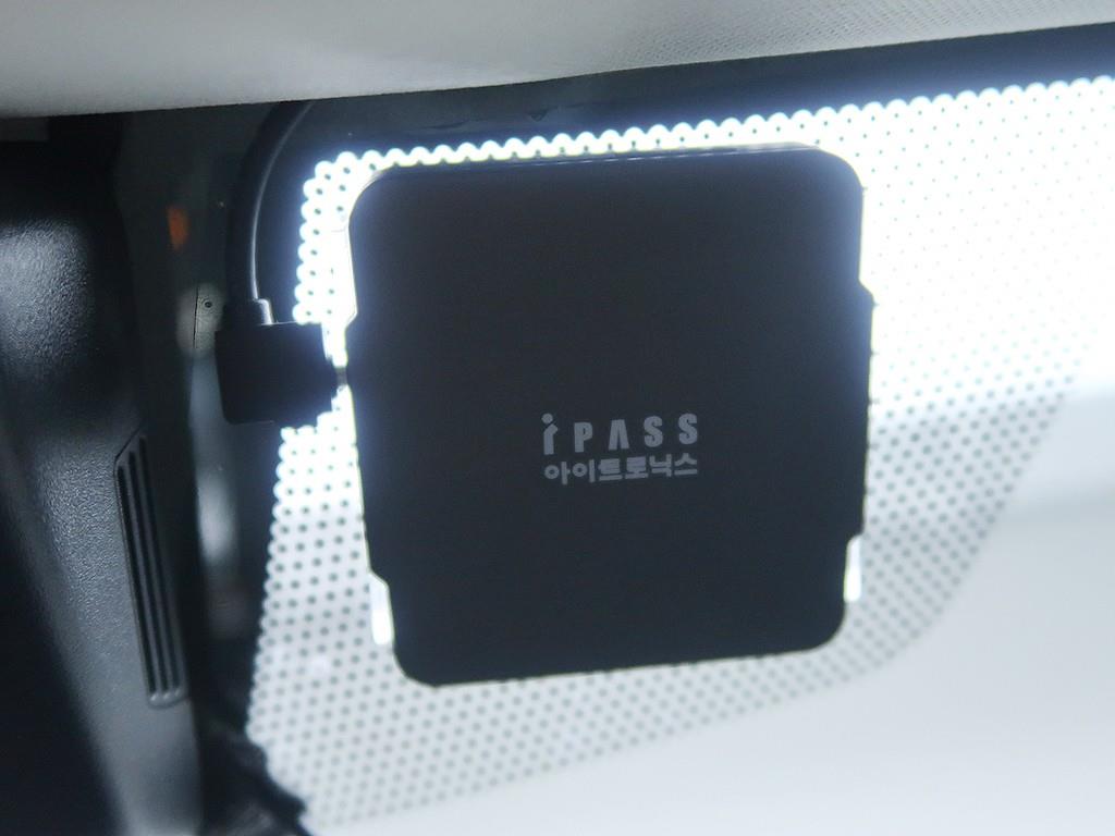 [랜드로버] 디스커버리5 2.0 SD4 SE - 이미지 18