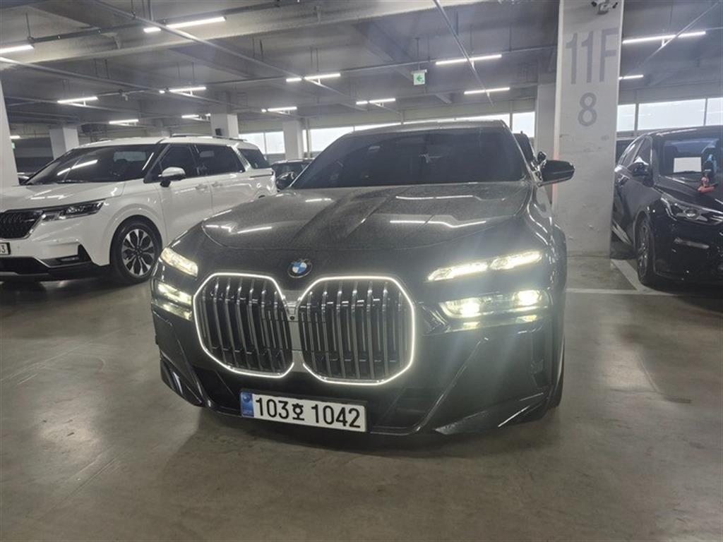 [BMW] 7시리즈 (G70) 740d xDrive M 스포츠 - 이미지 2