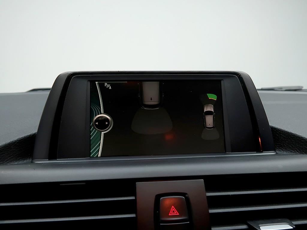 [BMW] 1시리즈 (F20) 118d 어반 팩 1 - 이미지 18