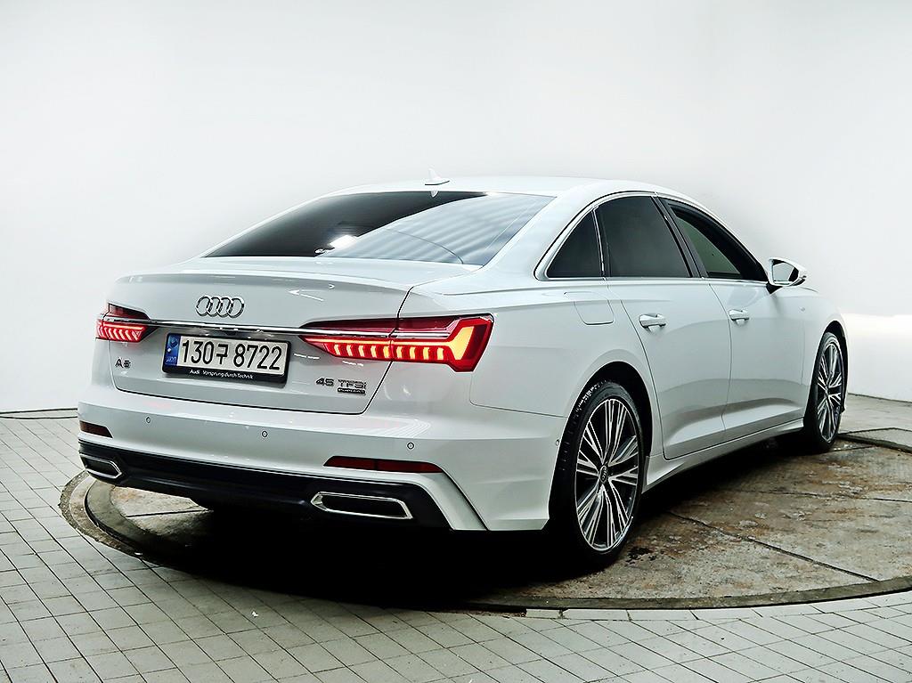 [아우디] A6 (C8) 45 TFSI 콰트로 프리미엄        (5인승) - 이미지 4