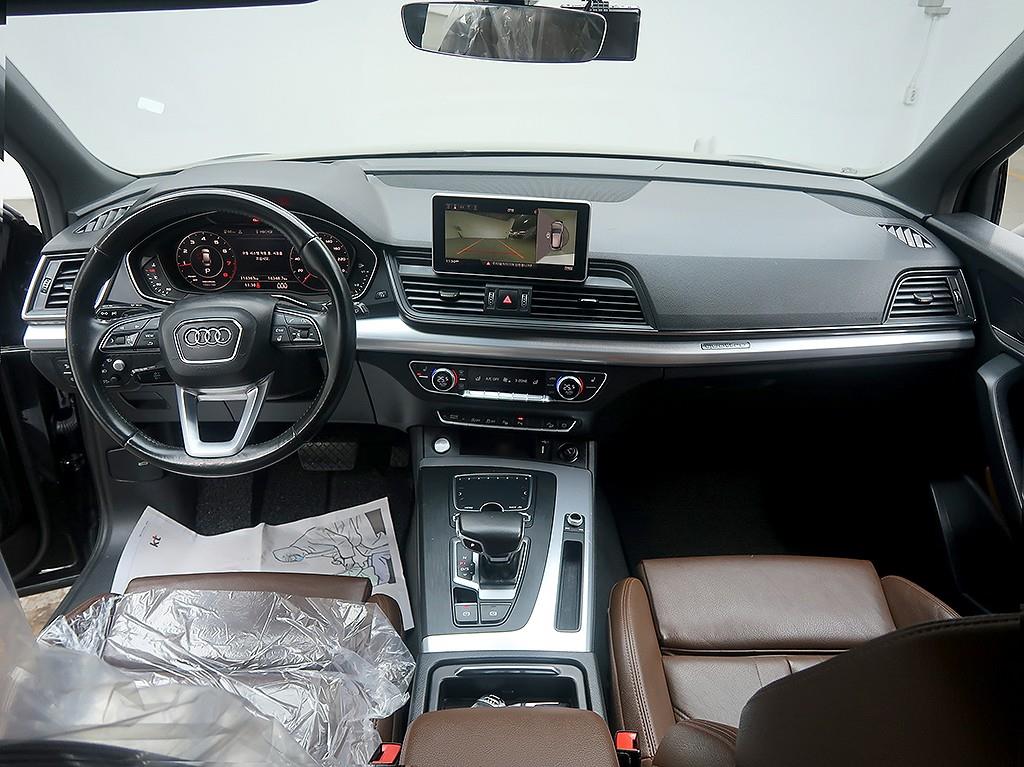 [아우디] Q5 (FY) 45 TFSI 콰트로 프리미엄 - 이미지 5