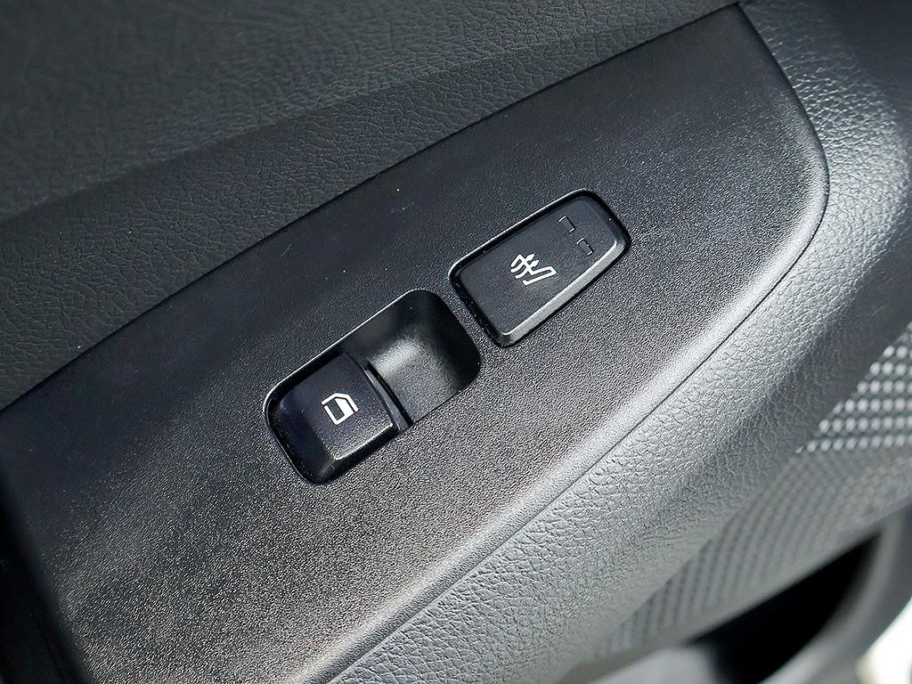 [기아] 셀토스 가솔린 1.6 터보 2WD 시그니처 - 이미지 16