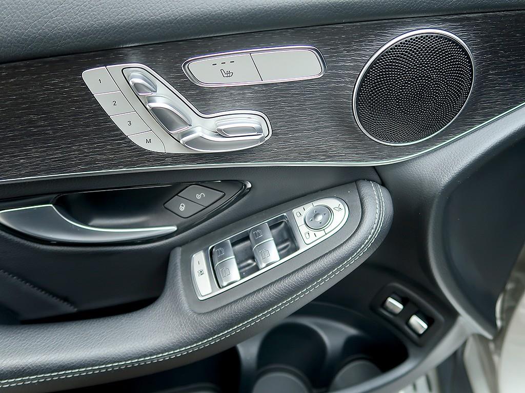 [벤츠] GLC클래스 X253 GLC 300 e 4MATIC 쿠페 - 이미지 13