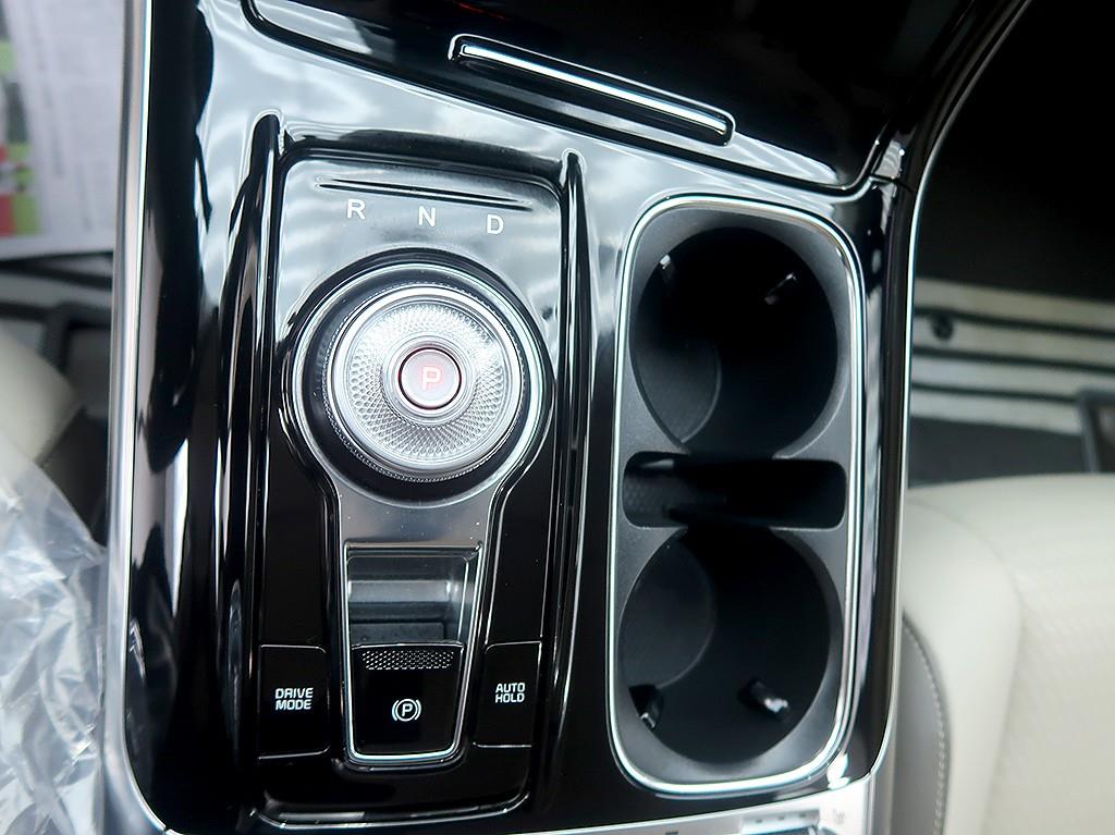 [기아] 카니발 4세대 디젤 7인승 시그니처 - 이미지 10